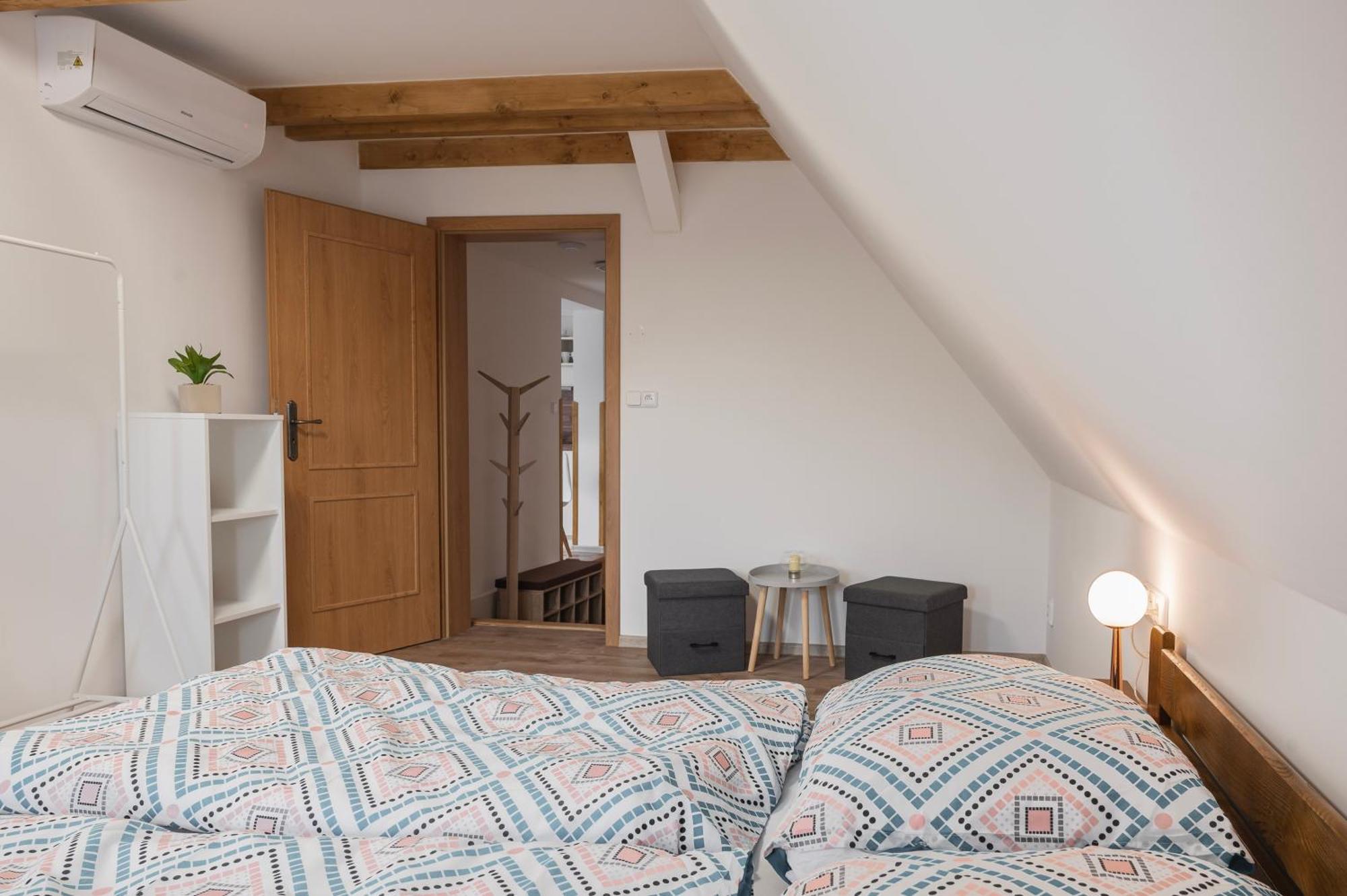 Penzion U Novotnych Jiřetín pod Jedlovou Esterno foto