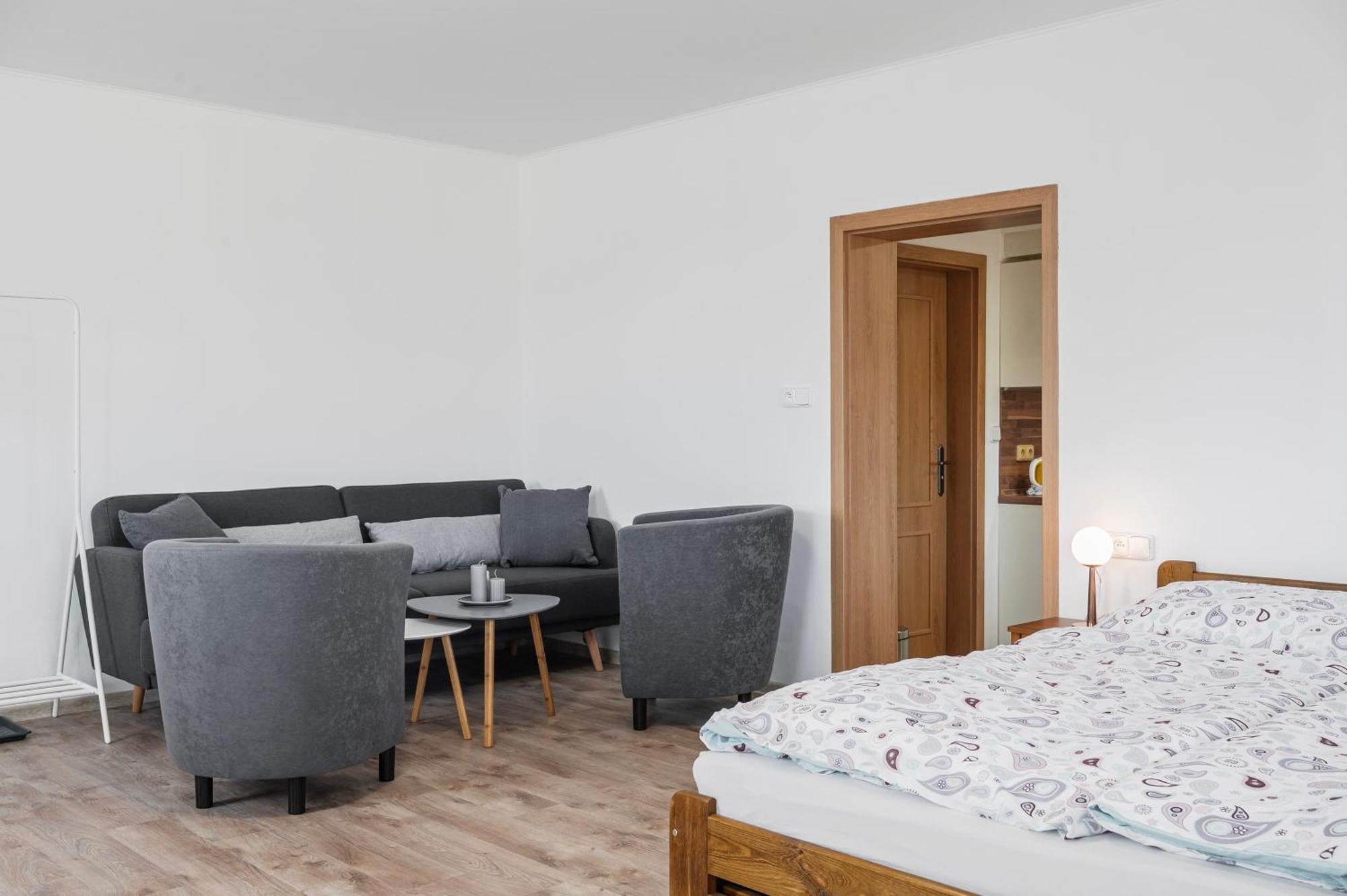 Penzion U Novotnych Jiřetín pod Jedlovou Esterno foto